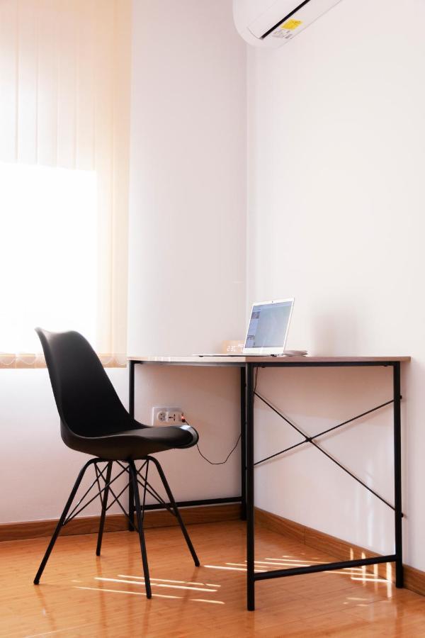 Lux Family Apartment Vidanovic Пирот Екстериор снимка